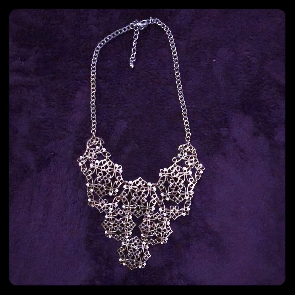 Statement necklace